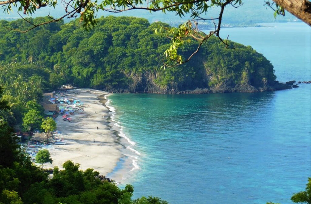 virgin-beach-karangasem